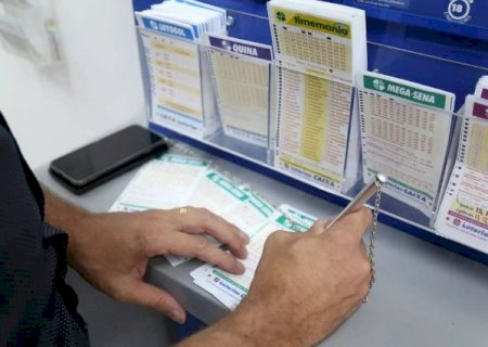 Mega-Sena acumula e 21 apostas de MS levam pr&ecirc;mio na quadra>