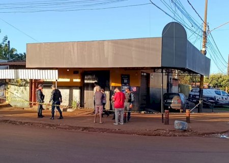 Homem é encontrado morto dentro de comércio com as mãos amarradas em Dourados