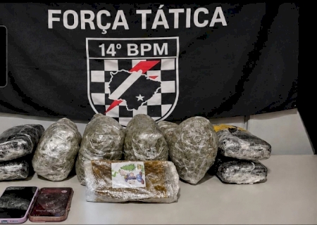 Jovens são flagradas com quase 5 quilos de skunk e haxixe em Fátima do Sul>