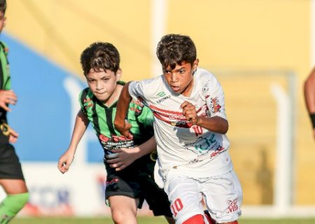 N&aacute;utico segura empate com Comercial e conquista o estadual sub-13>
