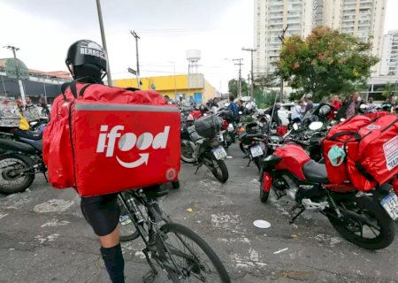 Anvisa libera venda de medicamentos por plataformas como iFood e Rapp