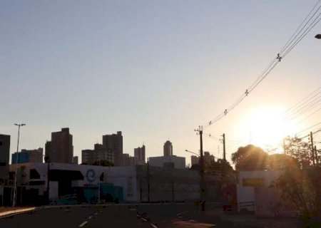 Domingo terá calor de 38°C, tempo seco e chance de chuva em MS>
