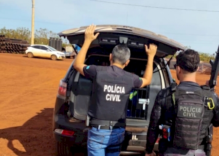 Polícia Civil de Deodápolis cumpre em Nova Alvorada mandado de prisão contra homem que descumpriu medida protetiva utilizando tornozeleira eletrônica>