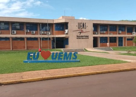 UEMS convoca professores para Amambai, Dourados e Jardim>