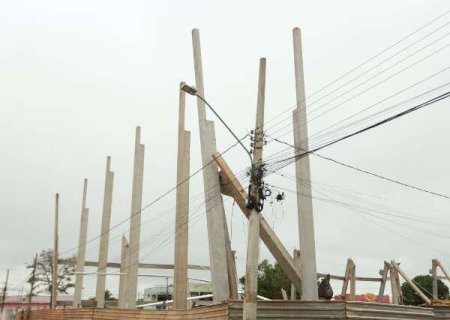 Estrutura de obra que matou 2 tem novo desabamento e concreto amea&ccedil;a fia&ccedil;&atilde;o>