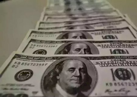 D&oacute;lar sobe a R$ 5,14 com petr&oacute;leo em alta e cautela sobre juros>
