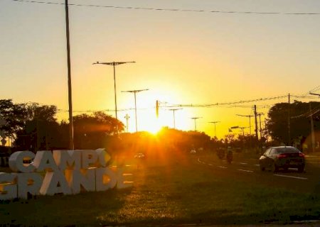 Term&ocirc;metros batem 42&deg;C e temporais amea&ccedil;am MS nesta quinta-feira>