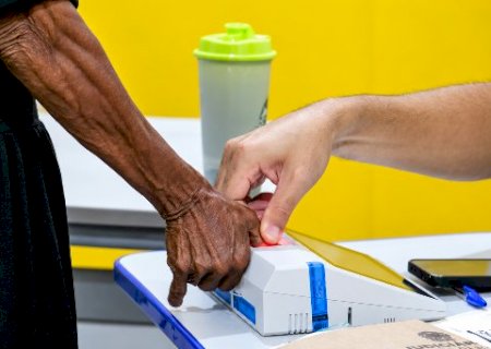 Elei&ccedil;&atilde;o come&ccedil;ou com problemas em urnas em 4 cidades de MS>