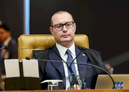 Zanin, do STF, determina extensão da votação em todo o país até as 19h após denúncias de problemas no transporte>