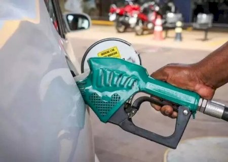 Governo zera tributos da gasolina e redu&ccedil;&atilde;o chega a R$ 0,89 por litro>