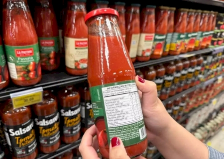H&aacute;bito que poucos fazem revela se alimento &eacute; realmente saud&aacute;vel>